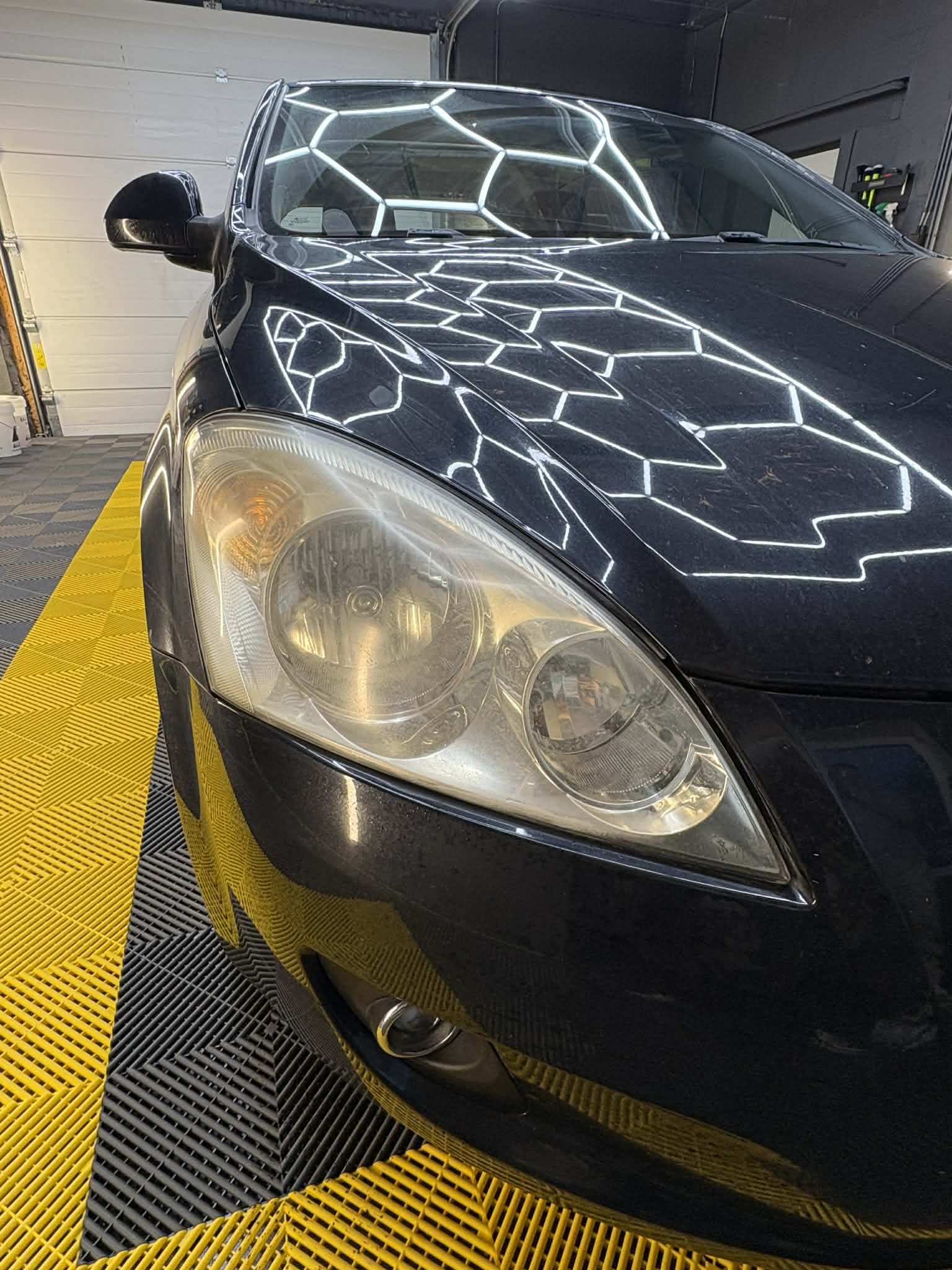 Phare terni ou jauni avant rénovation